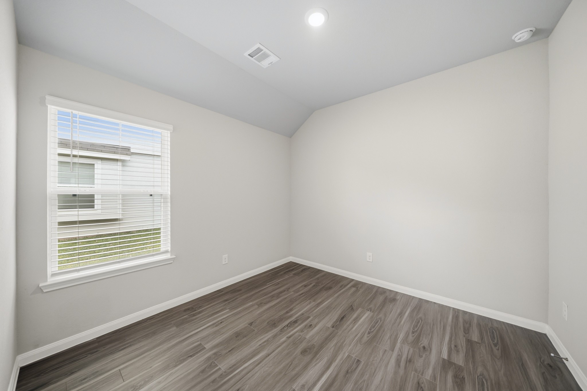 5327 Briana Dee Drive Rosharon, TX 77583 - Photo 6 of 14 secondary bedroom