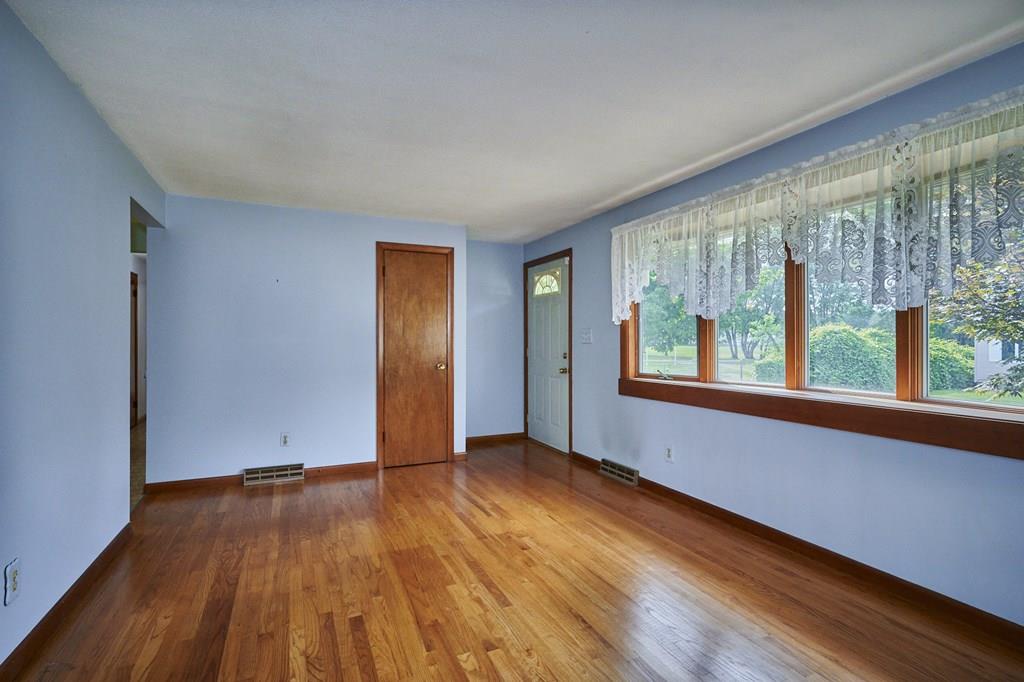 116 Harding Street Chicopee, MA 01013 - Photo 13 of 38 Gallery Image 13