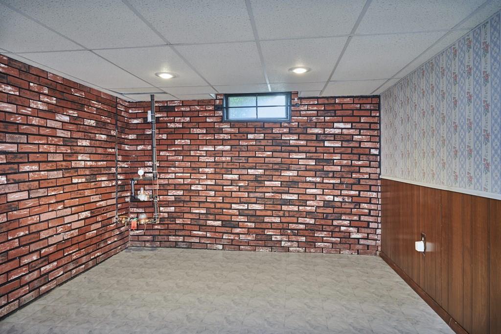 116 Harding Street Chicopee, MA 01013 - Photo 26 of 38 Gallery Image 26
