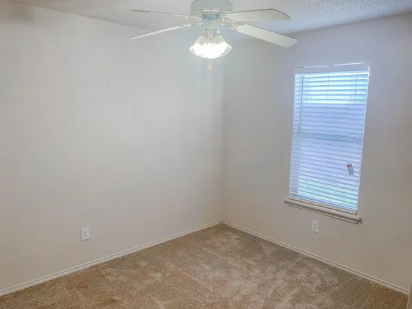 $1,350 | 6112 7th Drive, Lubbock, TX 79416