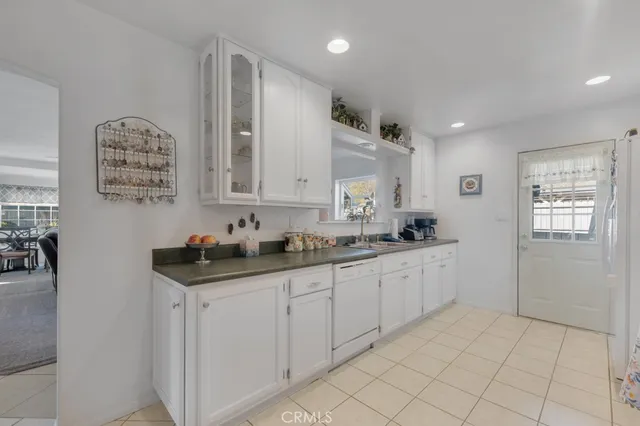 $975,000 | 3307 Cole Avenue, Simi Valley, CA 93063