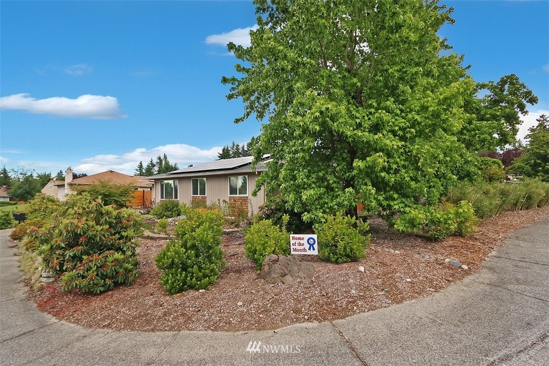 13714 Southeast 163rd Street Renton, WA 98058 - Photo 3 of 29 Gallery Image 3