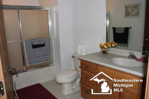 4120 Blue Bush Road Monroe, MI 48162 - Photo 15 of 24 21128787-14.JPG