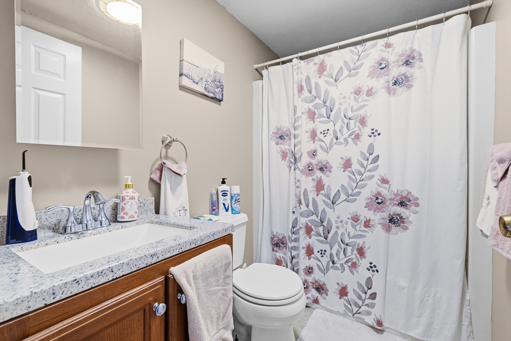 1619 Braley Road, Unit 94 New Bedford, MA 02745 - Photo 4 of 9