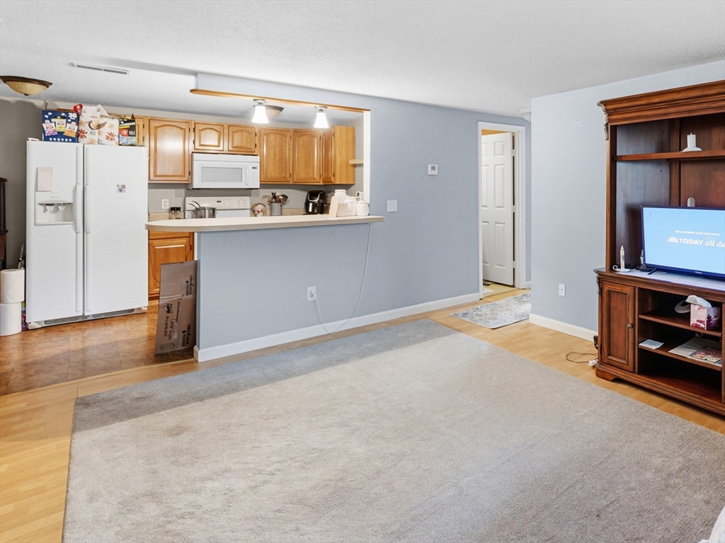 1619 Braley Road, Unit 94 New Bedford, MA 02745 - Photo 6 of 9