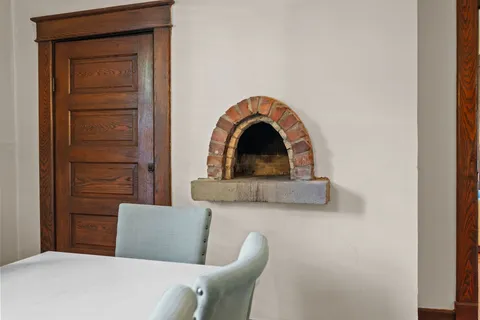 a view of a livingroom with furniture