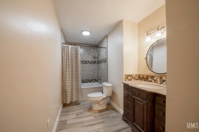 $689,500 | Undisclosed Address, Bakersfield, CA 93312