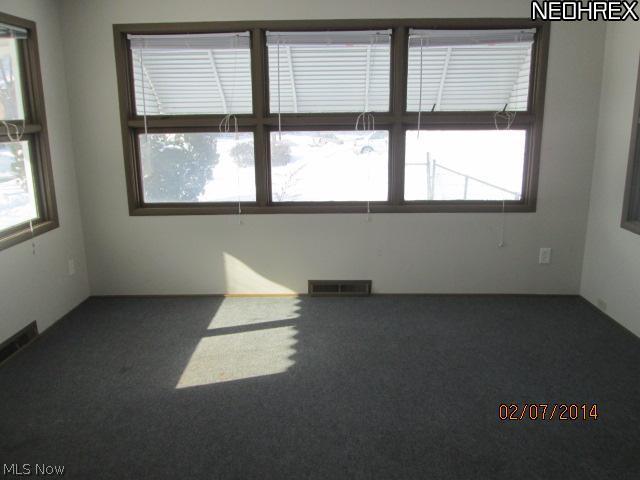 2628 Saybrook Road Cleveland, OH 44118 - Photo 4 of 10 Gallery Image 4