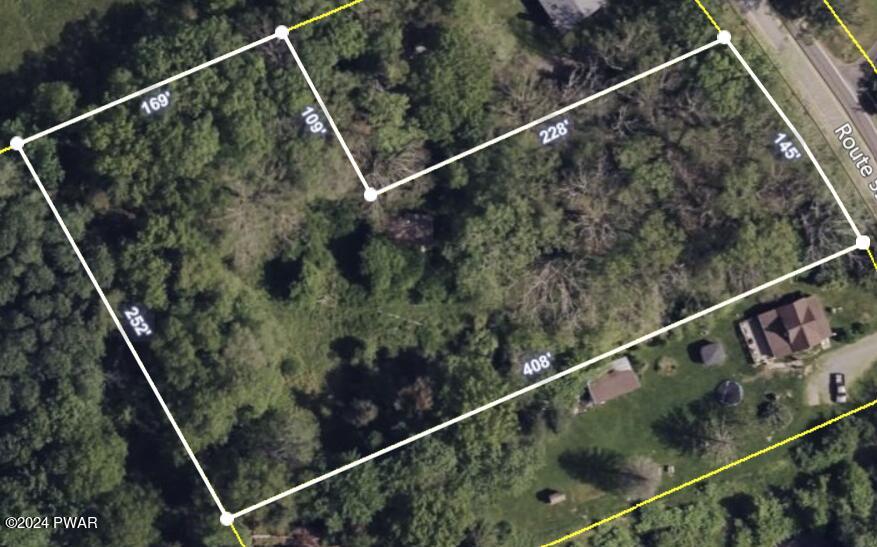 184 Rt 590 Greeley, PA 18425 - Photo 4 of 7