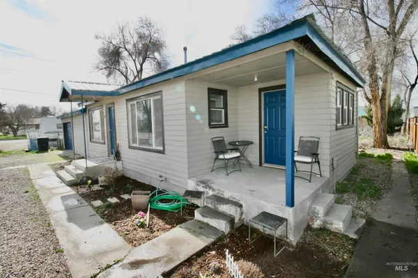 $209,900 | 705 North 2nd Street, Nyssa, OR 97913