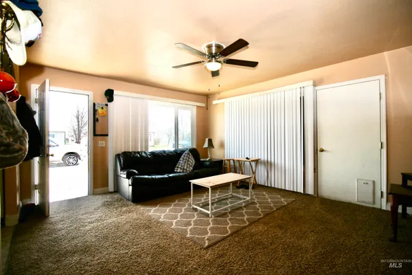 $209,900 | 705 North 2nd Street, Nyssa, OR 97913