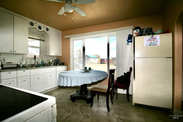 $209,900 | 705 North 2nd Street, Nyssa, OR 97913