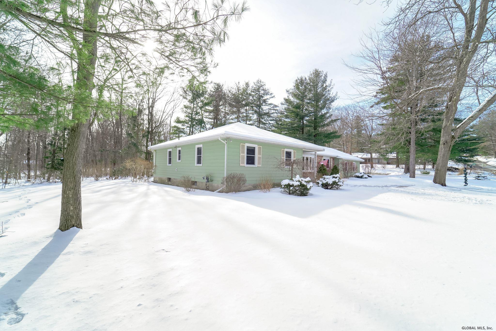 2234 Pine Ridge Road Niskayuna, NY 12309 - Photo 6 of 40 Photo 6