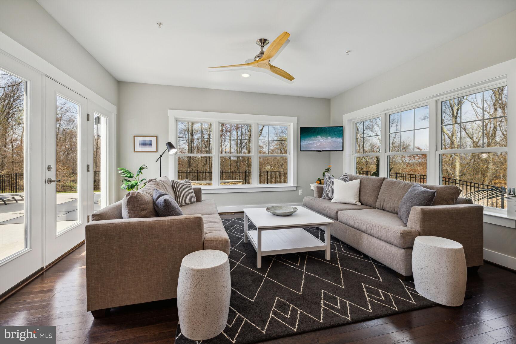 2221 Dixon Road Frederick, MD 21704 - Photo 29 of 77