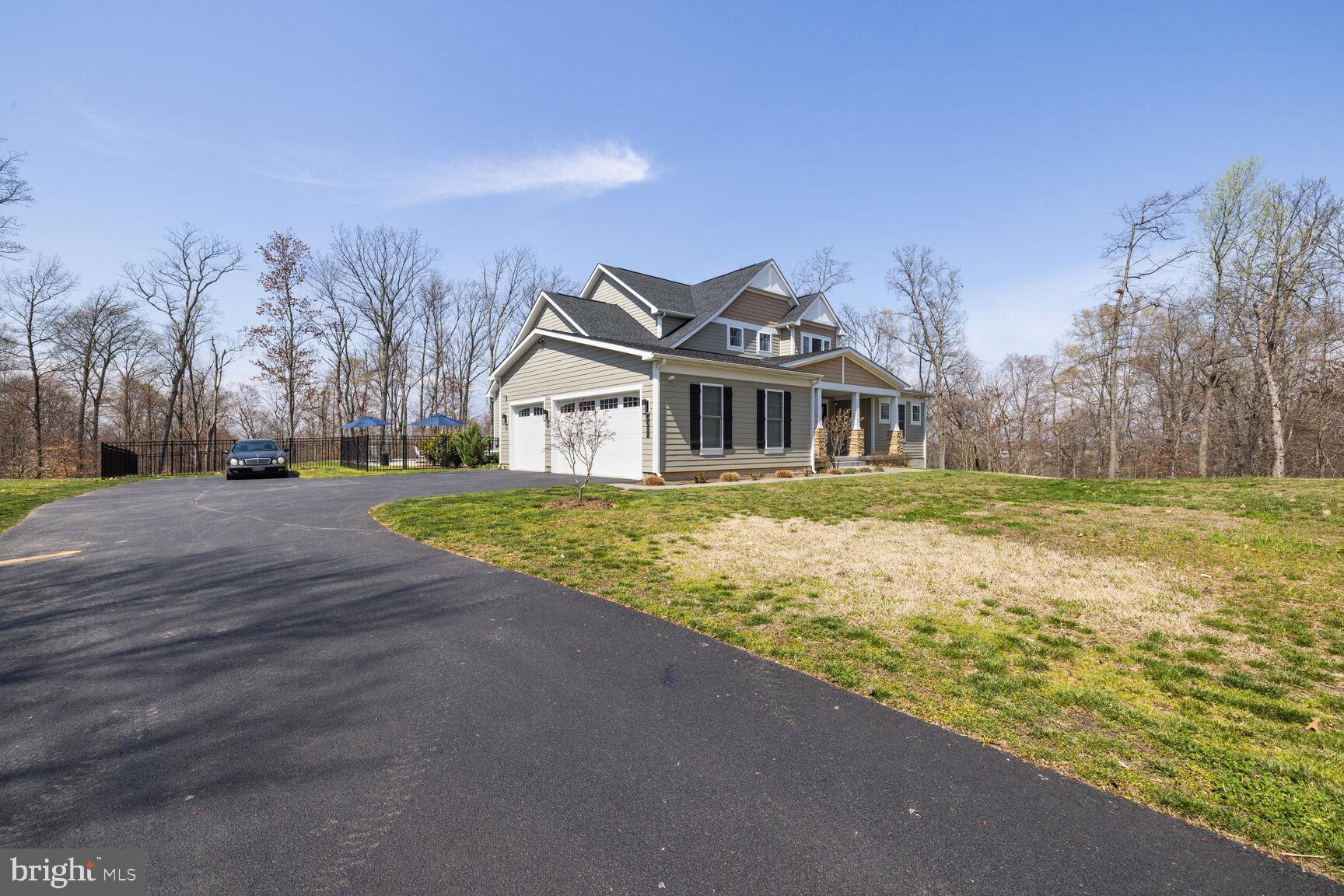 2221 Dixon Road Frederick, MD 21704 - Photo 58 of 77 Paved private driveway