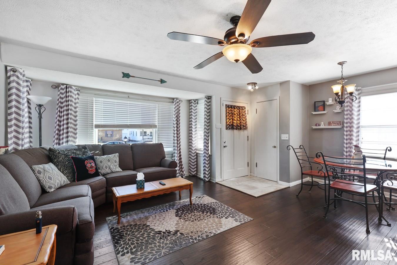 2517 South Pasfield Street Springfield, IL 62704 - Photo 5 of 24 Gallery Image 5