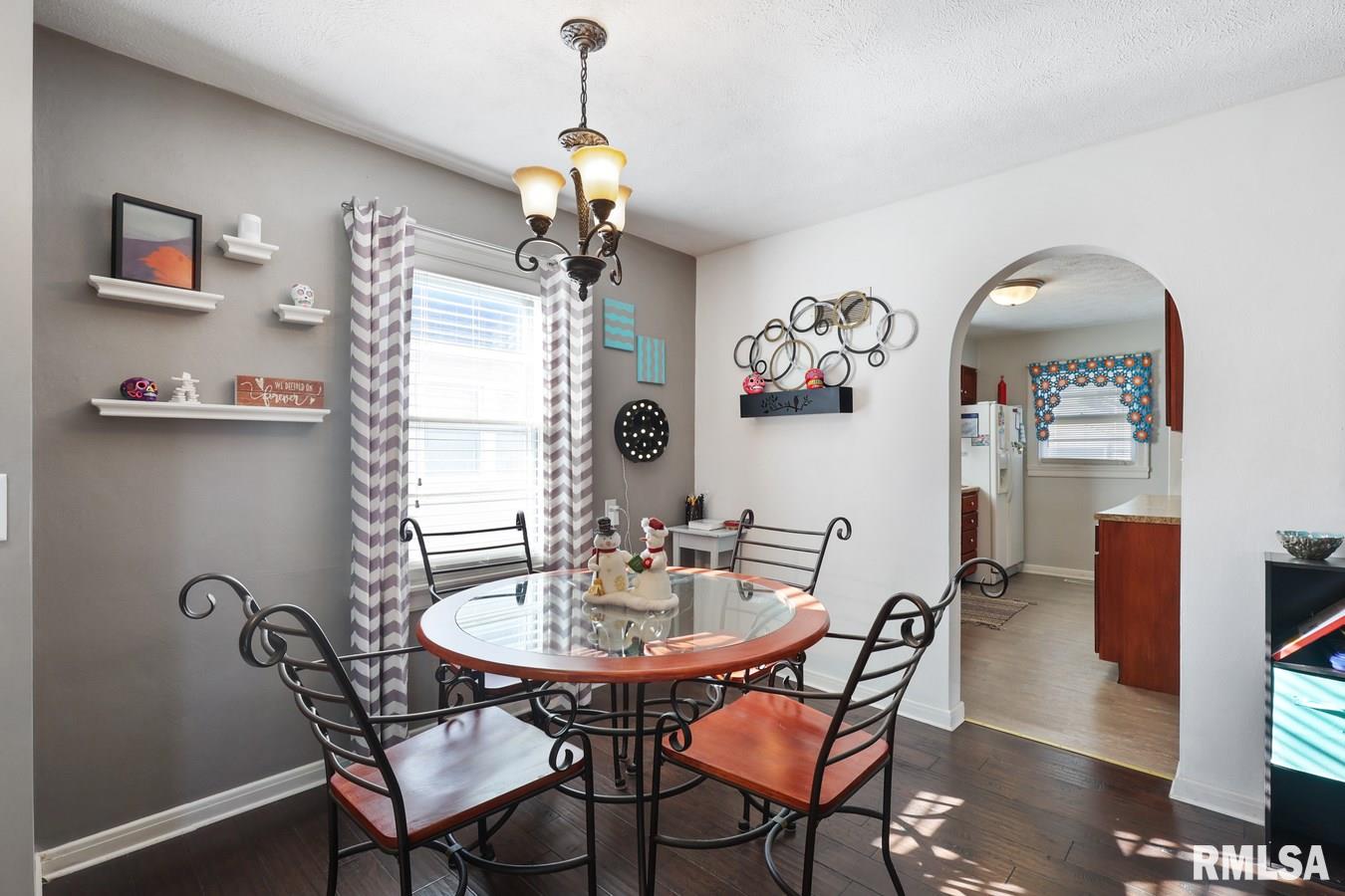 2517 South Pasfield Street Springfield, IL 62704 - Photo 7 of 24 Gallery Image 7