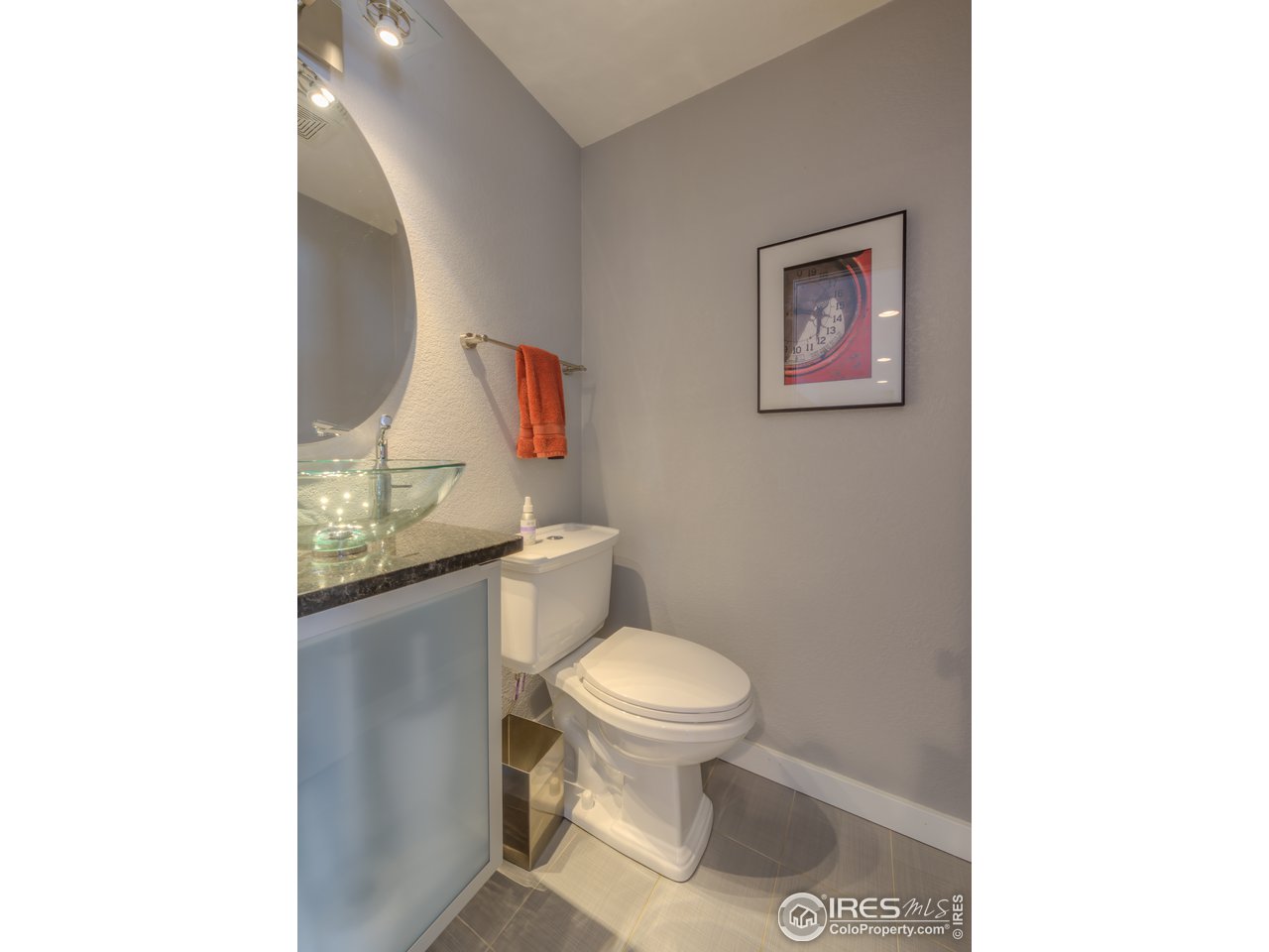 340 18th Street Boulder, CO 80302 - Photo 13 of 40 Powder Room