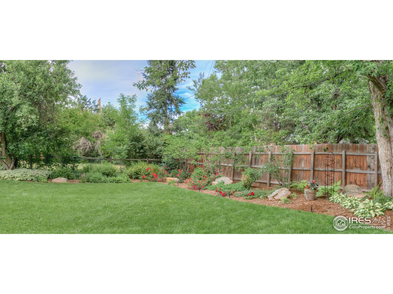 340 18th Street Boulder, CO 80302 - Photo 27 of 40 Spacious backyard