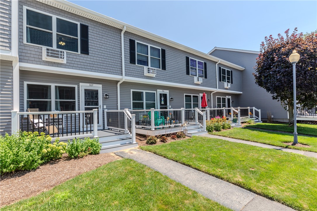 200 Post Road, Unit 305 Warwick, RI 02888 - Photo 20 of 27 Front view