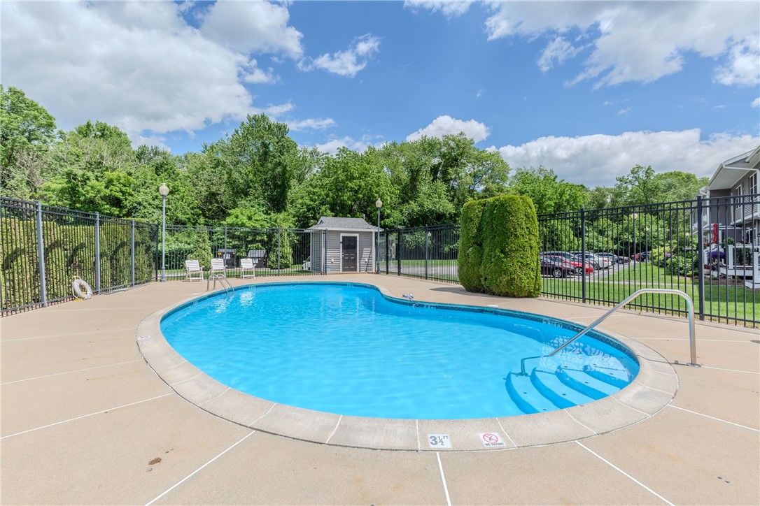 200 Post Road, Unit 305 Warwick, RI 02888 - Photo 27 of 27 Pool