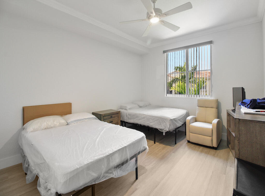 4 Renaissance Way, Unit 401 Boynton Beach, FL 33426 - Photo 16 of 22 20240606191000_IMG_9766