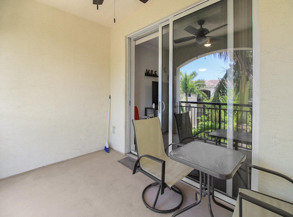 4 Renaissance Way, Unit 401 Boynton Beach, FL 33426 - Photo 20 of 22 20240606191321_IMG_9784