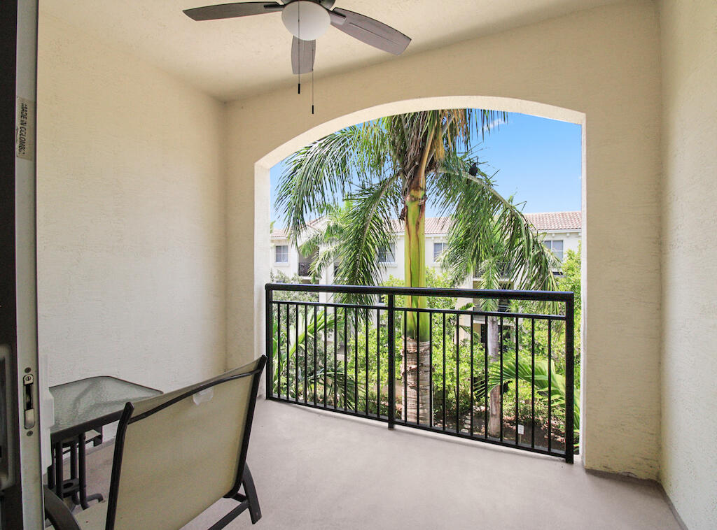 4 Renaissance Way, Unit 401 Boynton Beach, FL 33426 - Photo 21 of 22 20240606191237_IMG_9780