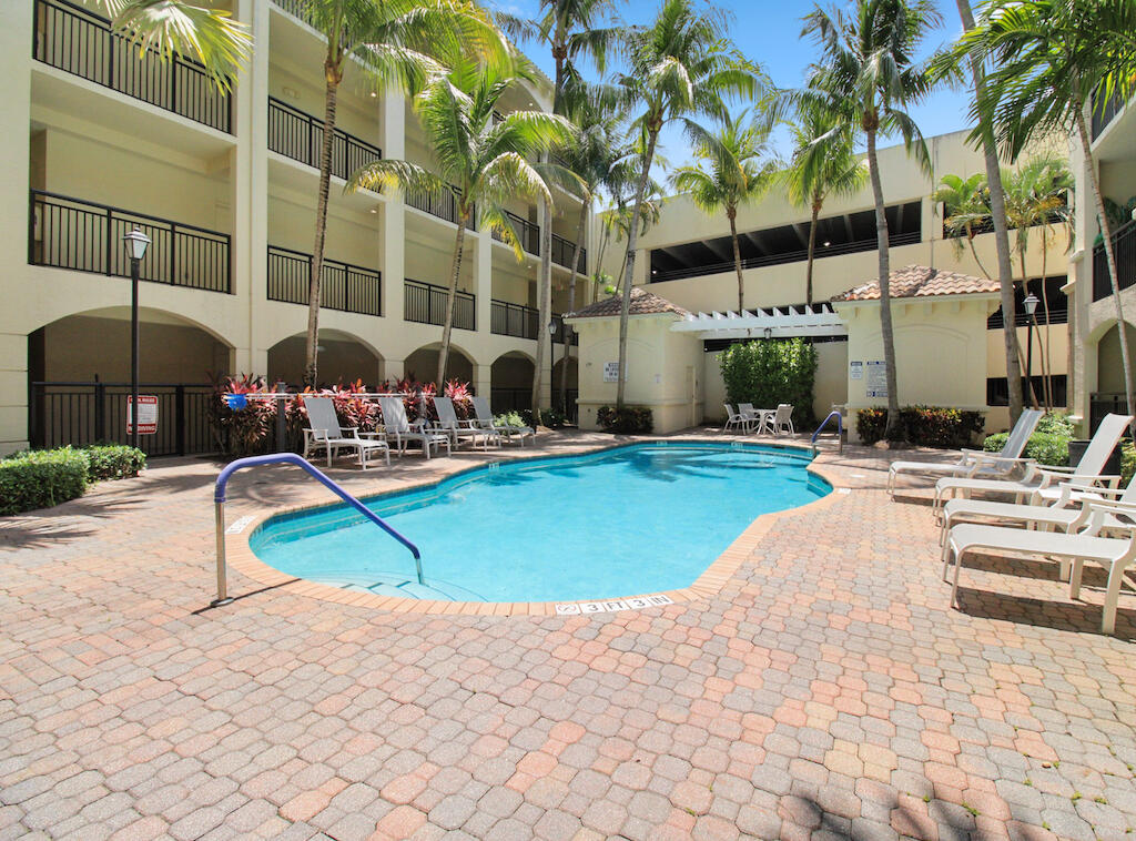 4 Renaissance Way, Unit 401 Boynton Beach, FL 33426 - Photo 22 of 22 20240606192142_IMG_9813