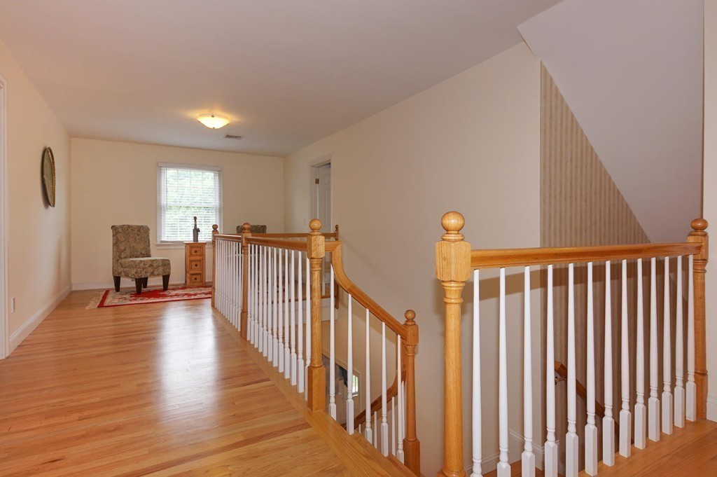 21 Boyden Road Medfield, MA 02052 - Photo 10 of 22 Gallery Image 10