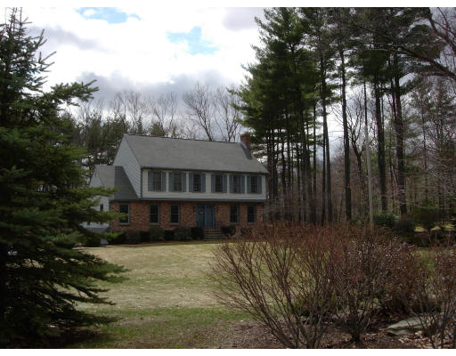 52 Gilmore Road Southborough, MA 01772 - Photo 1 of 12 Gallery Image 1