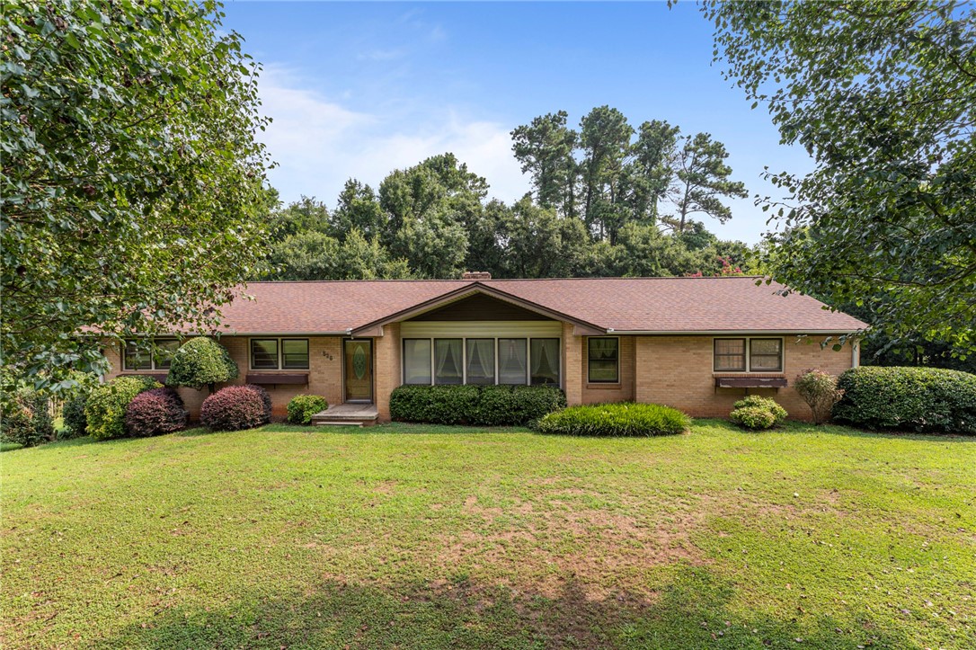 526 Drayton Circle Anderson, SC 29621 - Photo 2 of 19