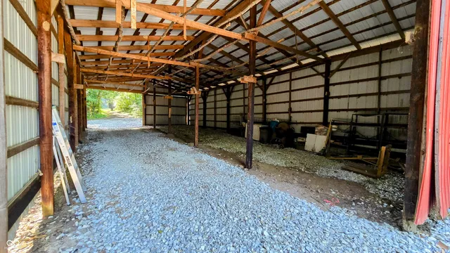 $679,900 | 6000 North East Prong Road, Madison, IN 47250