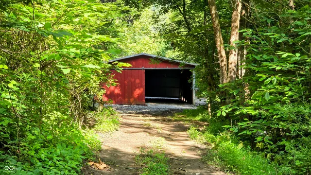 $679,900 | 6000 North East Prong Road, Madison, IN 47250