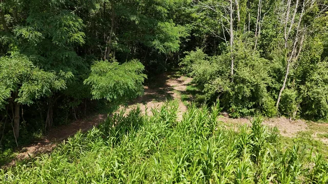 $679,900 | 6000 North East Prong Road, Madison, IN 47250