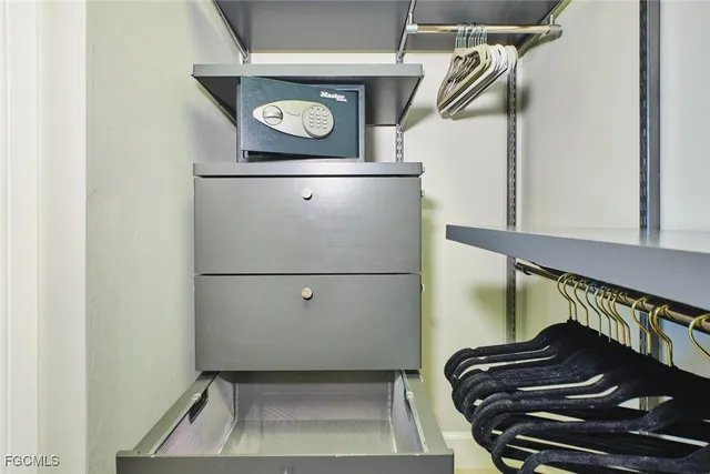 $289,900 | Undisclosed Address, Fort Myers, FL 33908