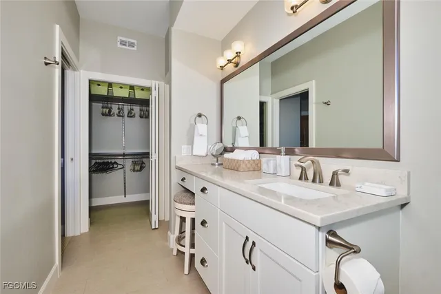 $289,900 | Undisclosed Address, Fort Myers, FL 33908