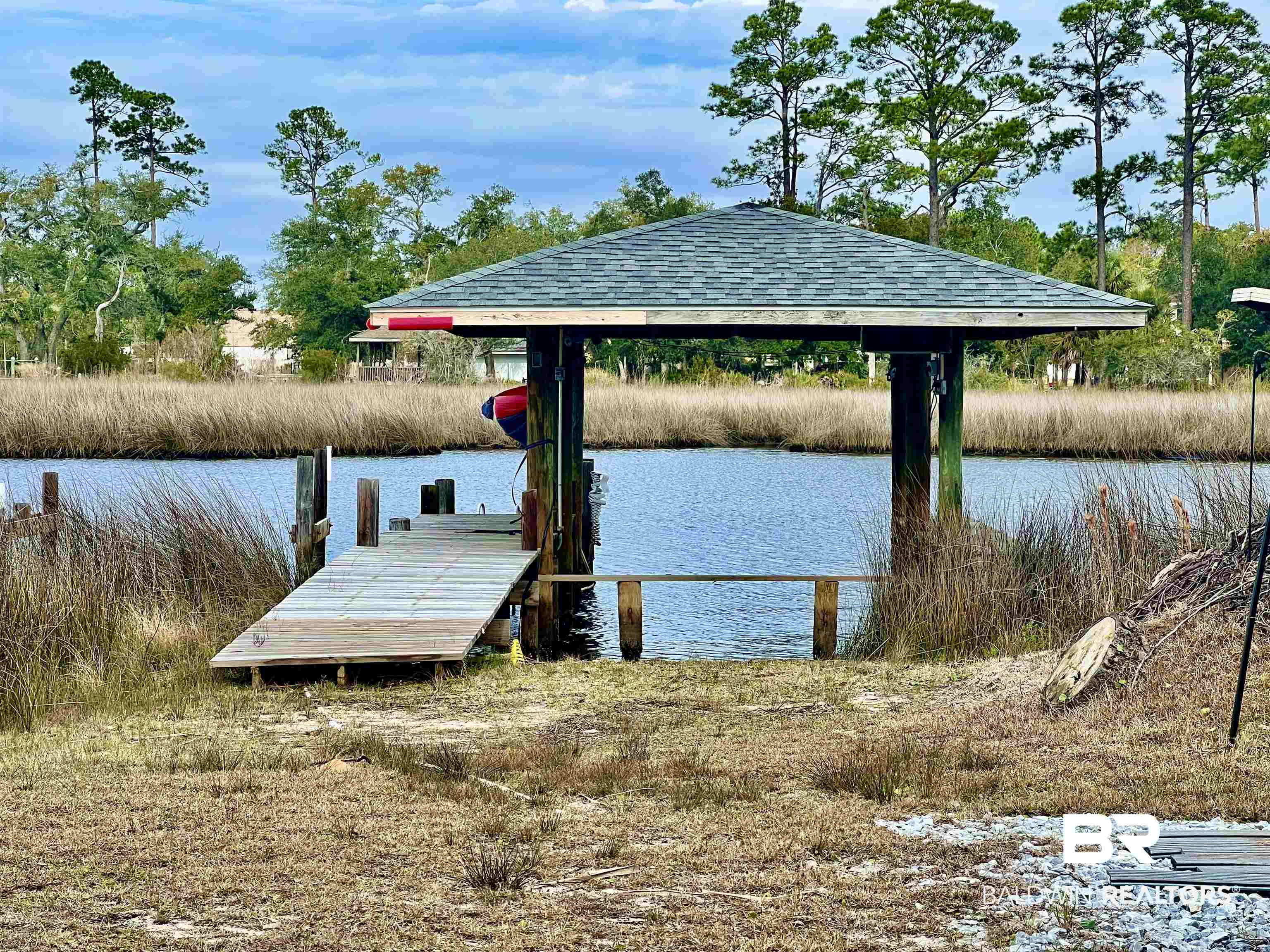 300 Meadson Road Pensacola, FL 32506 - Photo 4 of 40