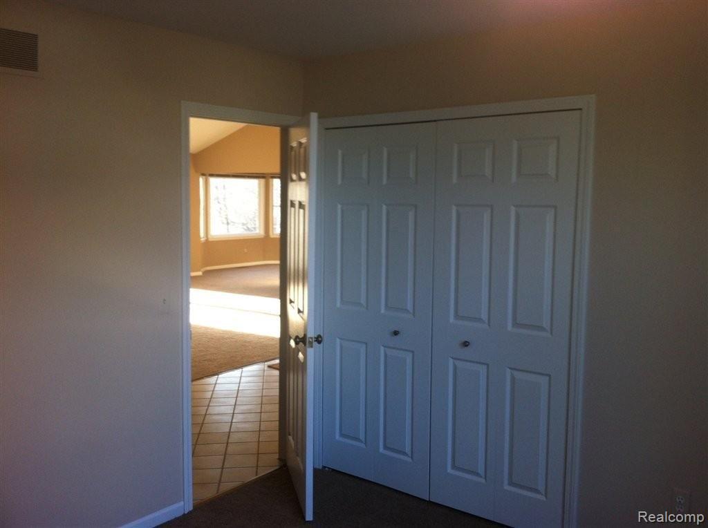613 Bates Street Howell, MI 48843 - Photo 19 of 22 IMG_1416.JPG