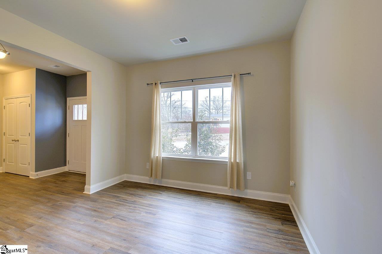 315 Morgan Street Greer, SC 29651 - Photo 7 of 34 Gallery Image 7
