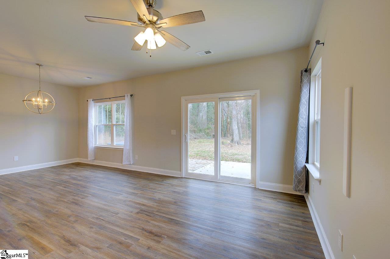 315 Morgan Street Greer, SC 29651 - Photo 10 of 34 Gallery Image 10