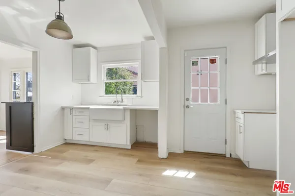 $795,000 | 805 South Crane Avenue, Compton, CA 90221