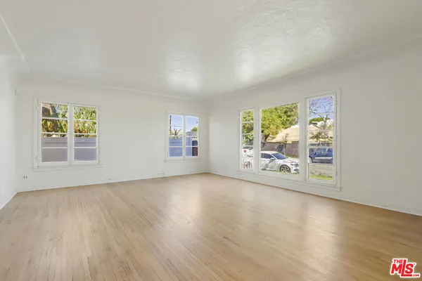 $795,000 | 805 South Crane Avenue, Compton, CA 90221