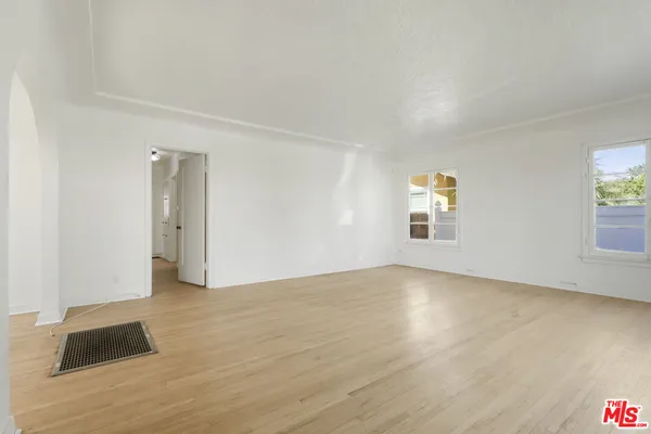 $795,000 | 805 South Crane Avenue, Compton, CA 90221