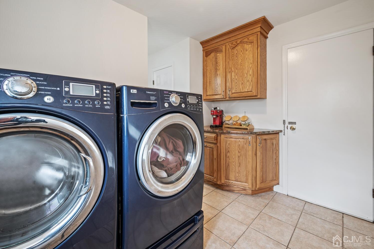 58 Overhill Road East Brunswick, NJ 08816 - Photo 35 of 38 Gallery Image 35