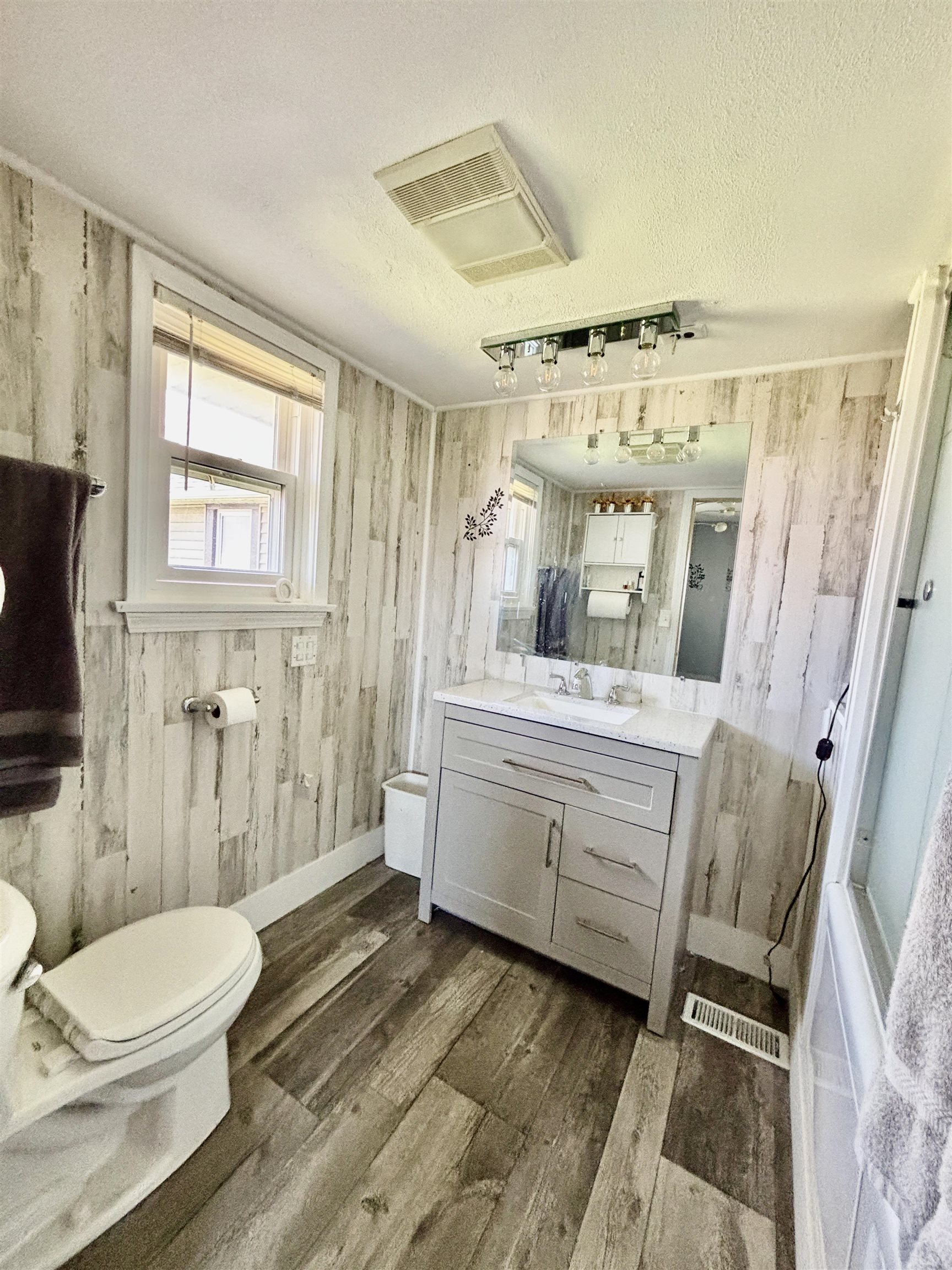1240 South Appleton Road Belvidere, IL 61008 - Photo 23 of 40 Gallery Image 23