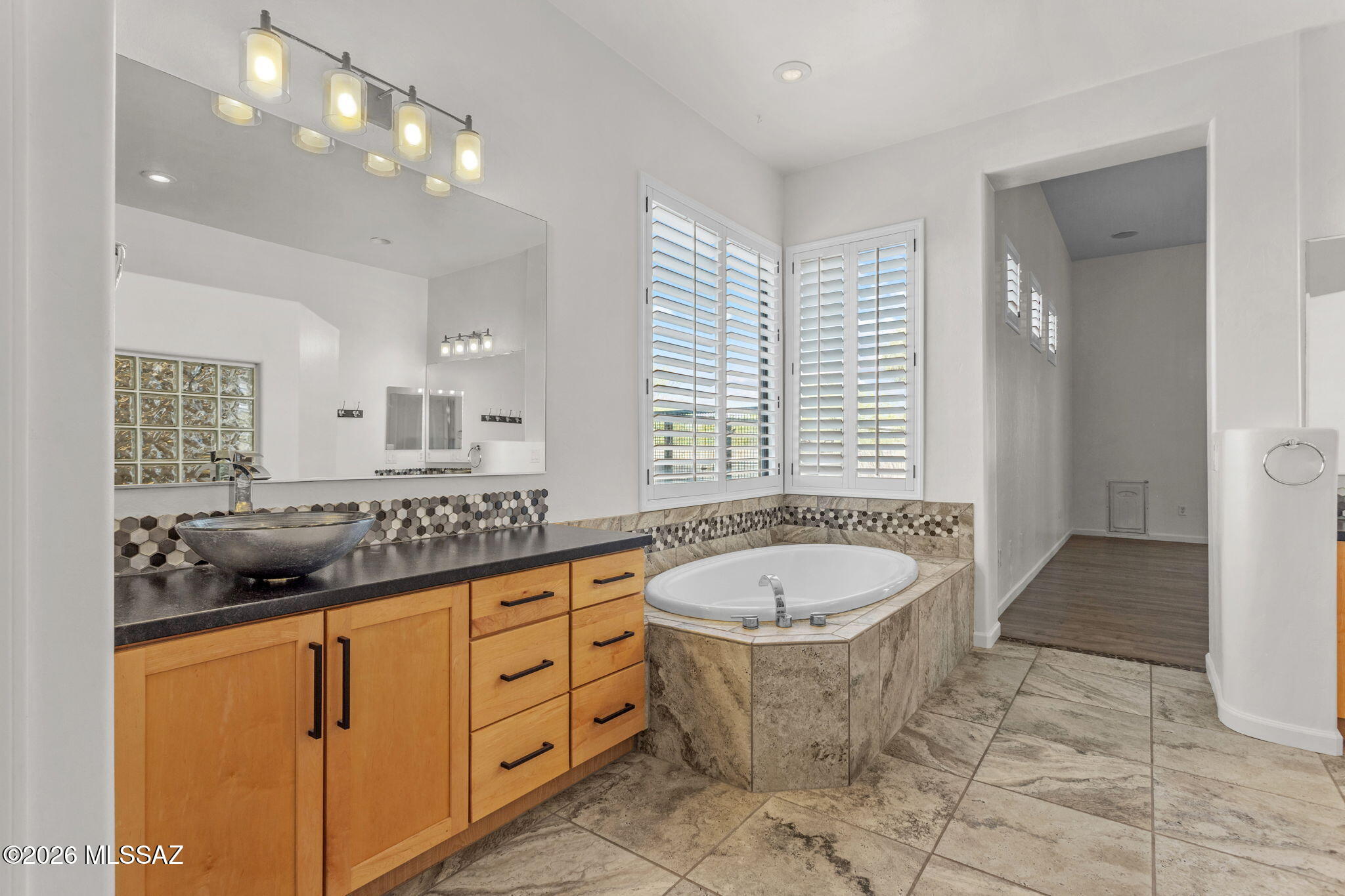 16861 South Ocotillo View Road Vail, AZ 85641 - Photo 22 of 50 Primary Bath