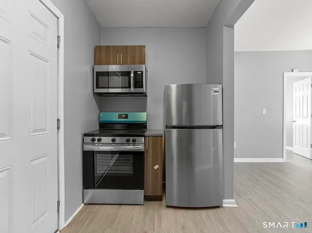 $2,000 | 31 Whittier Street, Bridgeport, CT 06605