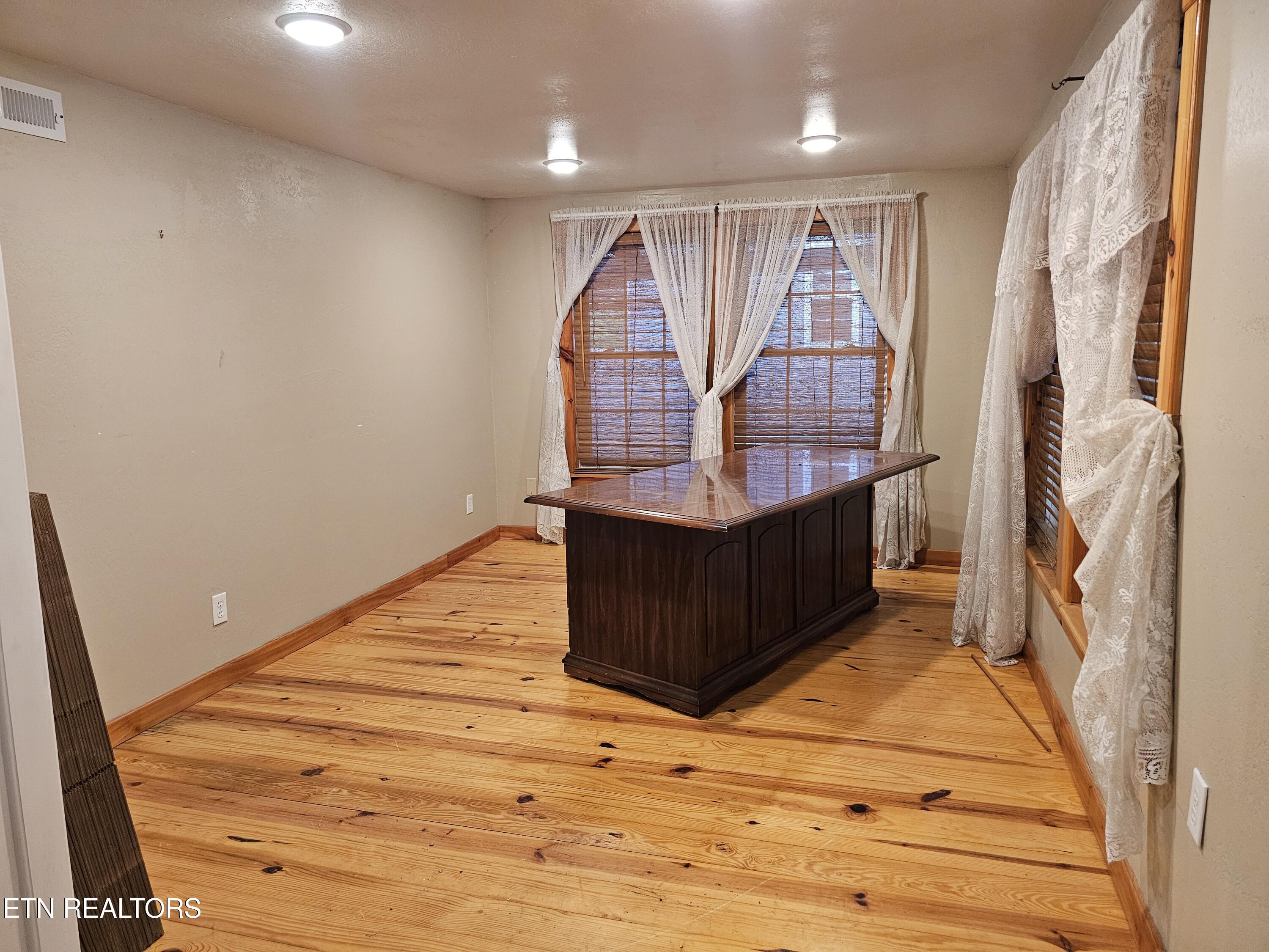 925 Tweed Springs Road Greeneville, TN 37743 - Photo 12 of 53 20260618_172426