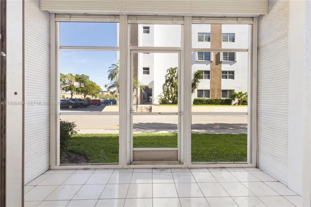 a view of a entrance door of the house